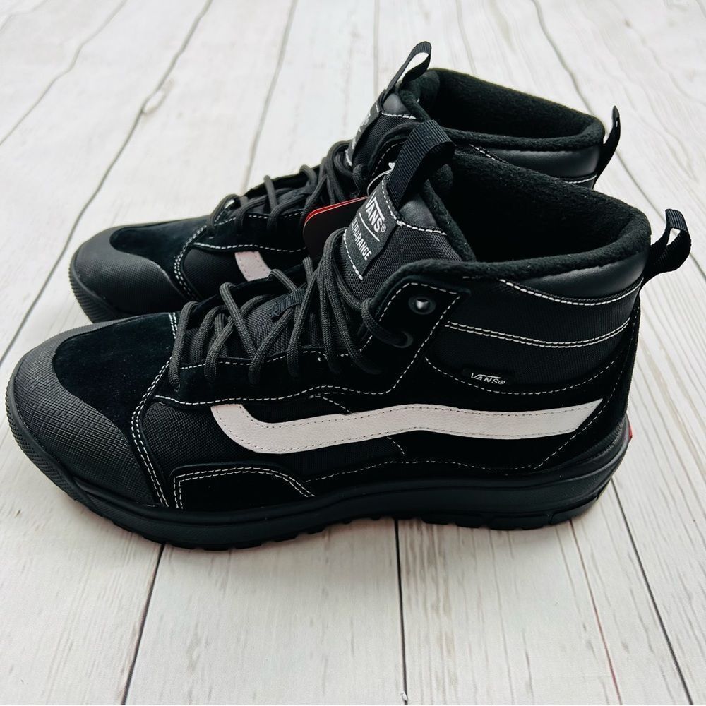 Vans Ultrarange Exo Hi MTE-1 Insulated Boots - Picture 2 of 9